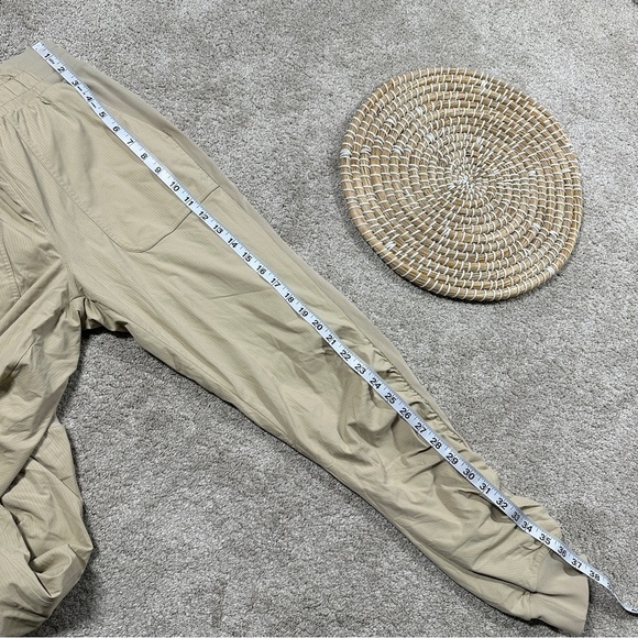 Lululemon Women’s Beyond the Studio 7/8 Jogger Pants Pull On in Trench Size 6 - Picture 15 of 16